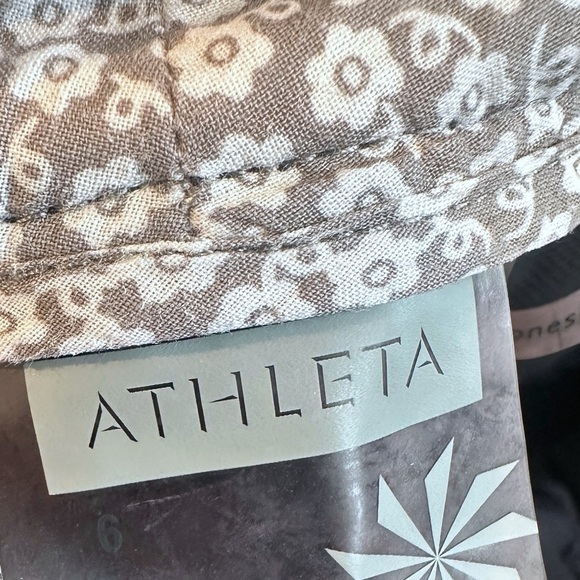 Athleta 12” Dipper Bermuda Low Rise Hiking Shorts in Black Women’s 6 739412 - Picture 5 of 6